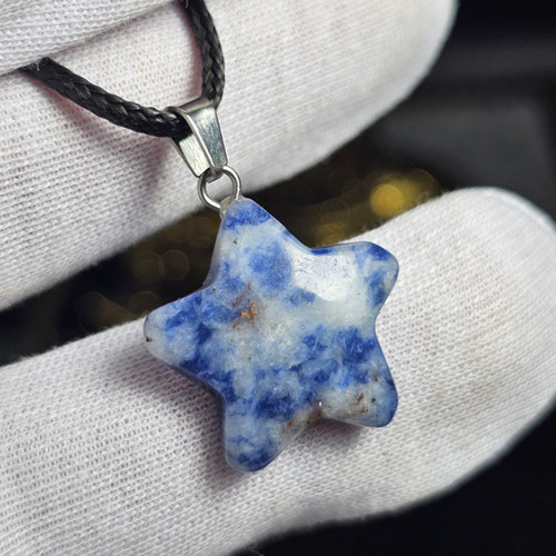 آویز گردنبند