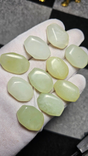 پک نگین سنگ های یشم معدنی