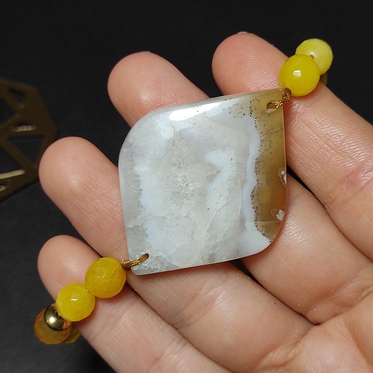 دستبند  با مهره های جید معدنی