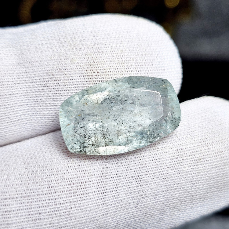 نگین سنگ طبیعی آکوامارین معدنی