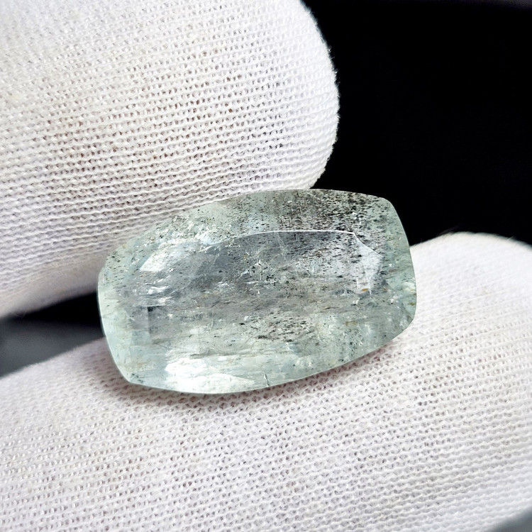 نگین سنگ طبیعی آکوامارین معدنی