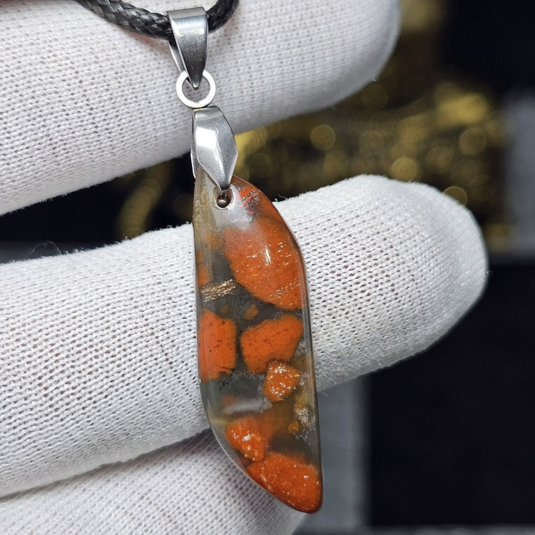 آویز گردنبند