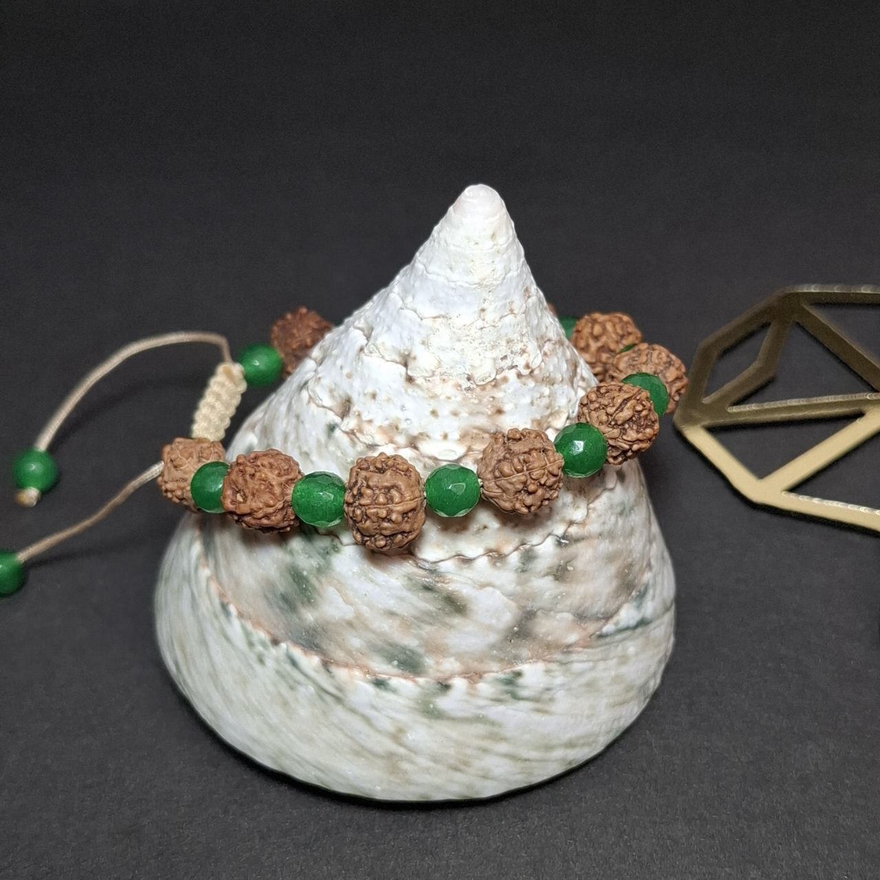 دستبند با مهره های سنگ جید سبز معدنی