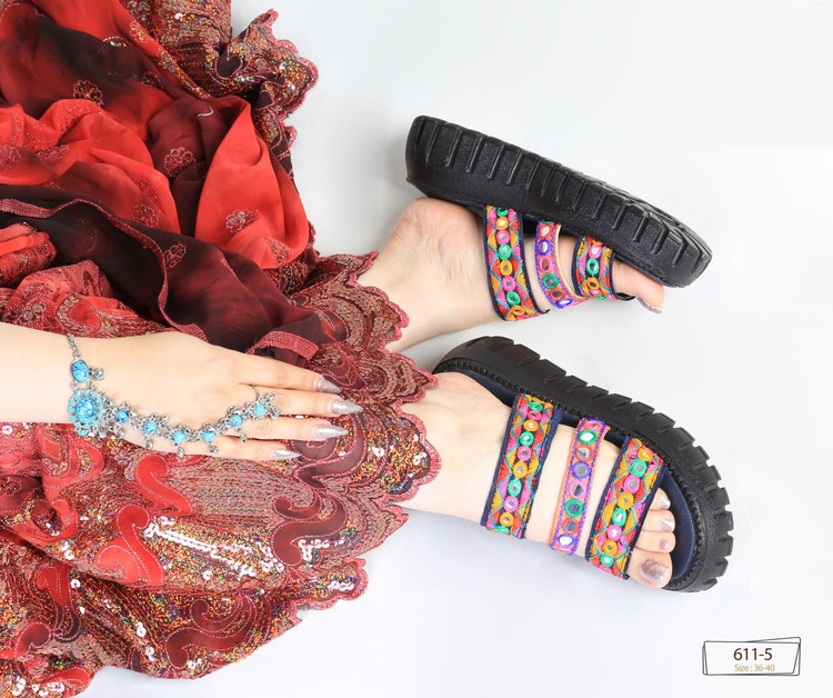 صندل مجلسی رو فرشی _ تابستانی زنانه (پاشنه: عقب حدود 6 / جلو حدود 5 سانتی متر) کد 611-5