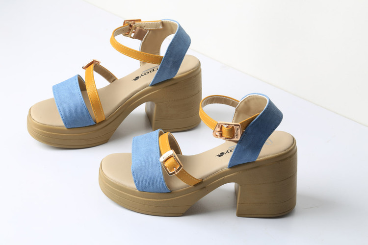 صندل تابستانی _ روفرشی زنانه کد 610-8 (پاشنه:حدود 8cm)