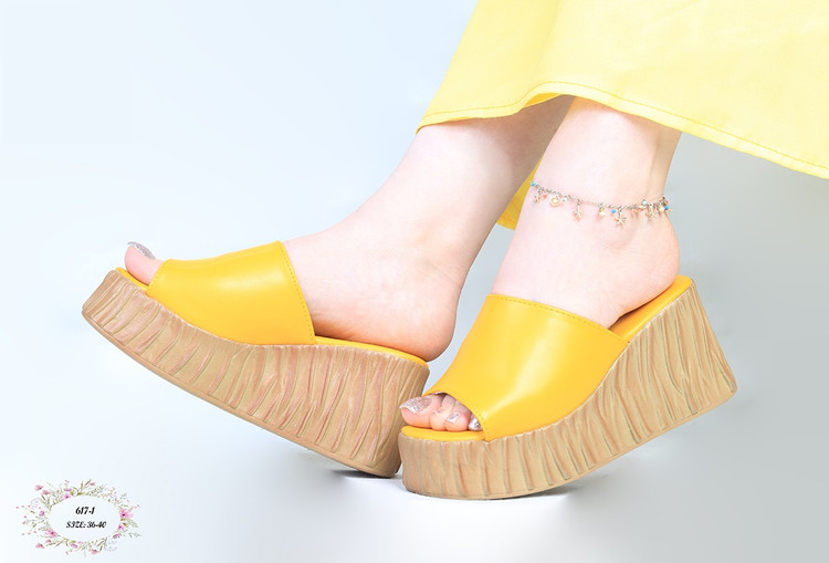 صندل مجلسی رو فرشی زنانه کد 617-1 (پاشنه: لژ عقب حدود 9 / جلو حدود 5 سانت)