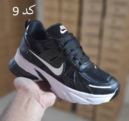 کتانی اسپرت پرفروش میانه، مدل نایک v2k، عمده کارتن ۸ جفتی،