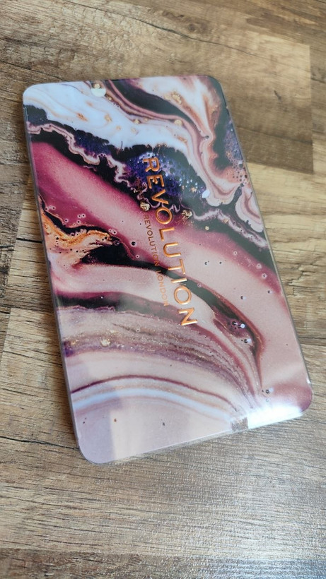 پالت سایه Revolution Forever Flawless Allure